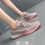 خرید کتونی کشی طرح Adidas Yezzy وارداتی حجره سویل بوتیک