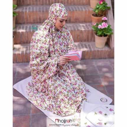 خرید و قیمت چادر نماز های آستین دار مقنعه سرخود طرح گل سفید کد MS18 از حجره